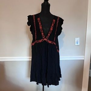 NEW, Free People low cut, long top, size L